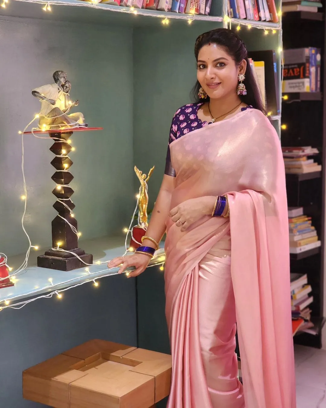 SOUTH INDIAN TV ACTRESS PALLAVI RAMISETTY IN TRADITIONAL PINK SAREE 2